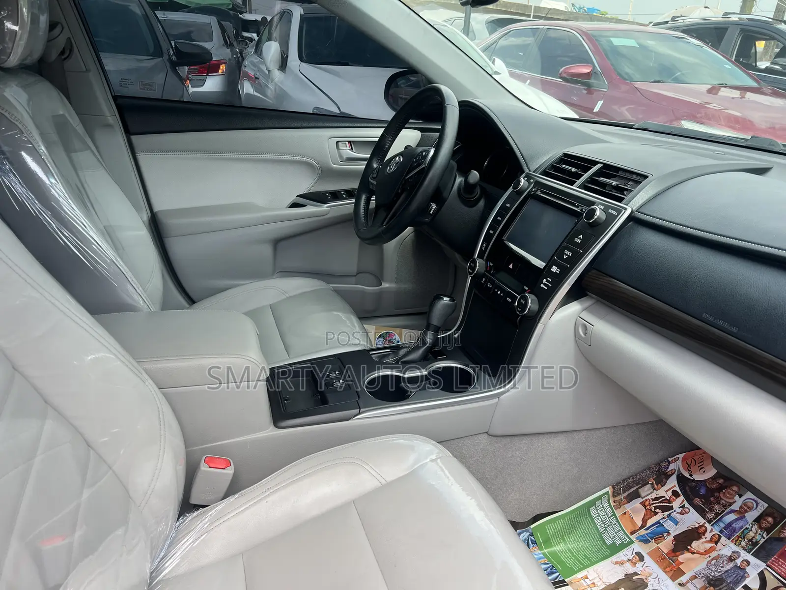 Toyota Camry 2016 Silver