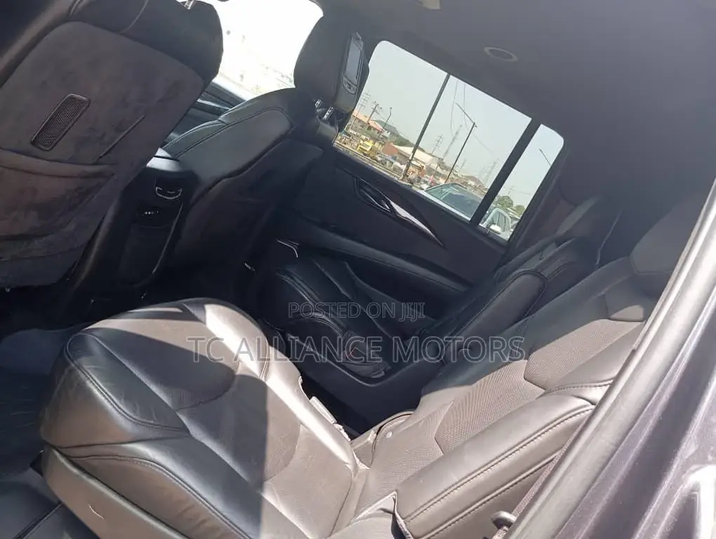 Cadillac Escalade 2016 Gray