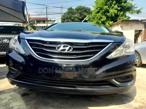 Hyundai Sonata 2011 Black