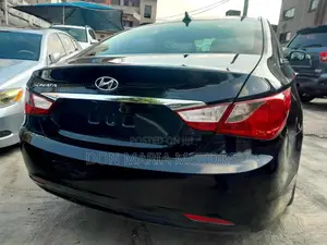 Hyundai Sonata 2011 Black