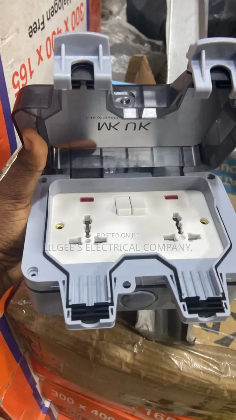 Weatherproof Outdoor Socket