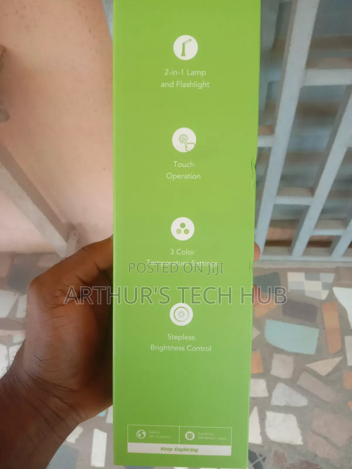 Oraimo 2-in-1 Smart Lamp and Flashlight