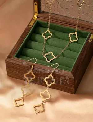 Necklace Earrings Hollow Out Leaf Clover Flower Design Set