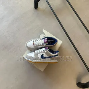Photo - Quality and Affordable Nike Unisex Sneakers