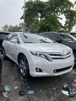 Photo - Toyota Venza 2014 White