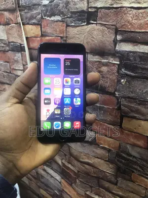 Apple iPhone SE (2022) 64 GB Blue
