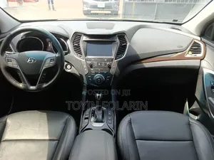 Hyundai Santa Fe SE AWD 2016 Gray