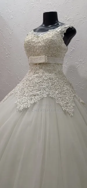 UK Wedding Gown