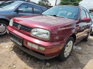 Volkswagen Golf 2003 Red
