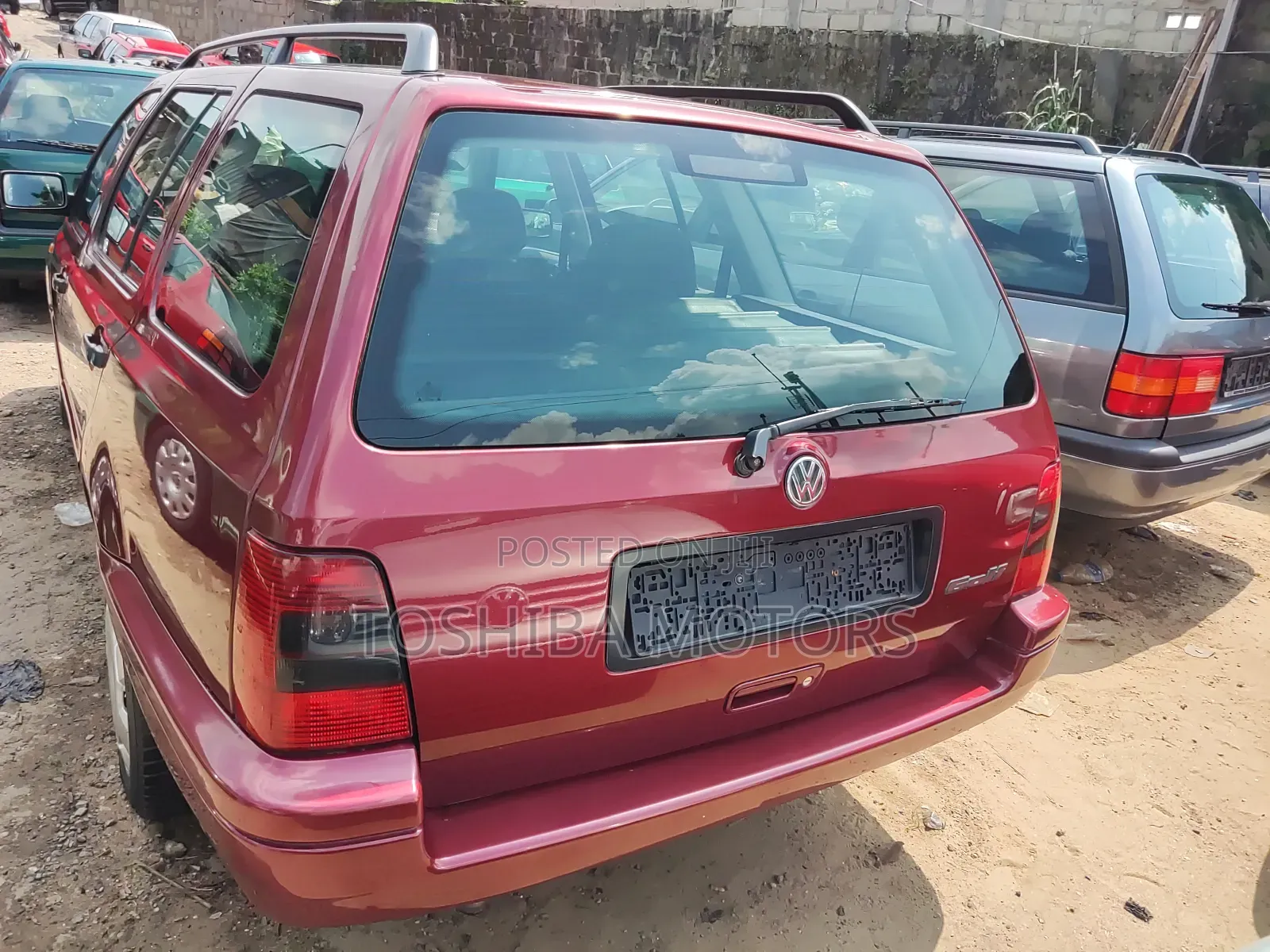 Volkswagen Golf 2003 Red