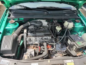 Volkswagen Golf 2003 Green