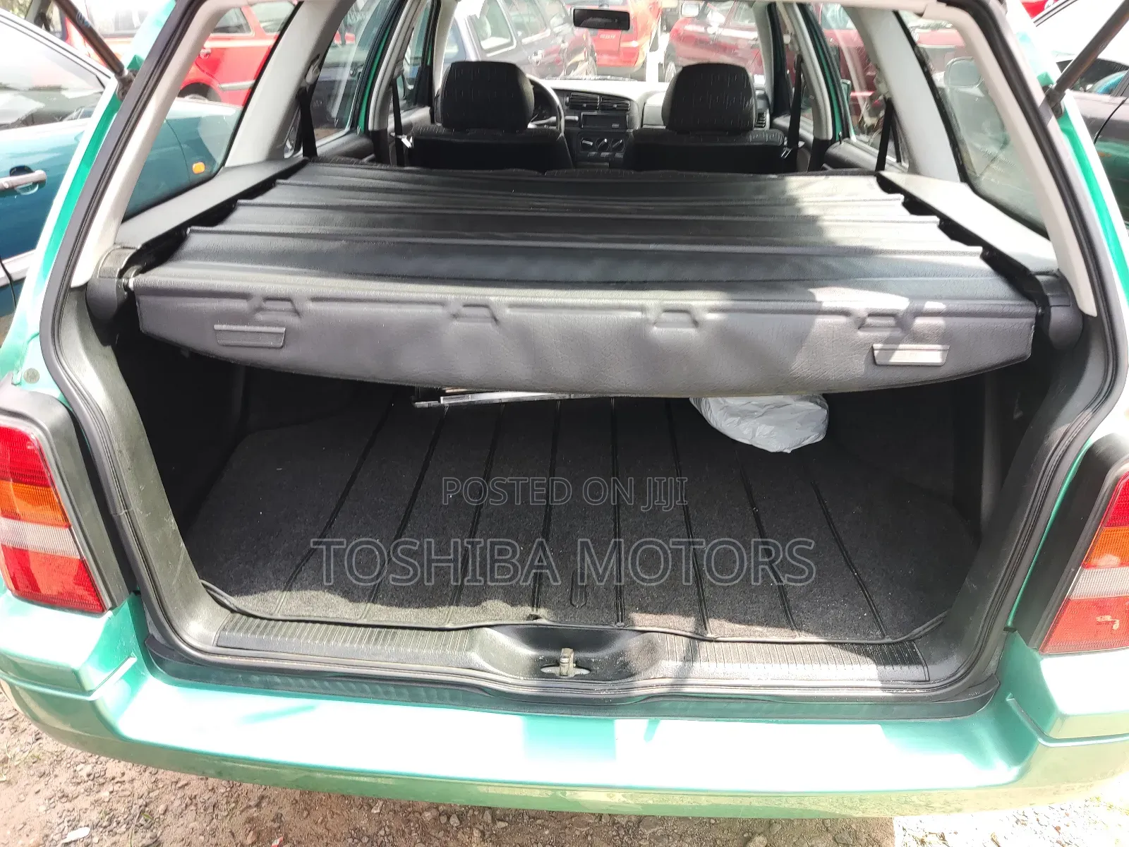 Volkswagen Golf 2003 Green