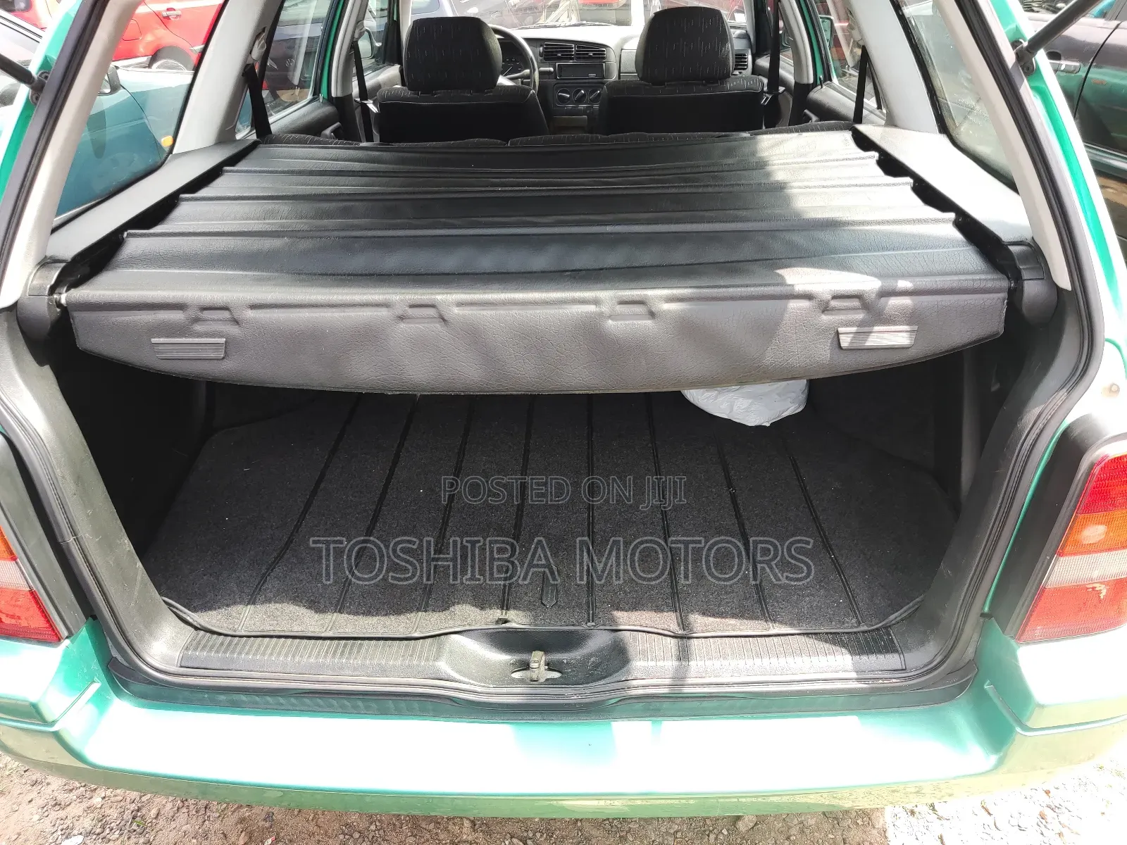 Volkswagen Golf 2003 Green