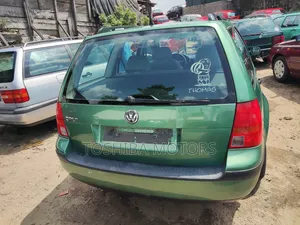 Volkswagen Golf 2006 Green