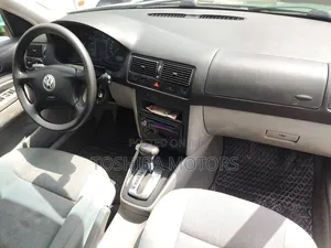 Volkswagen Golf 2006 Green