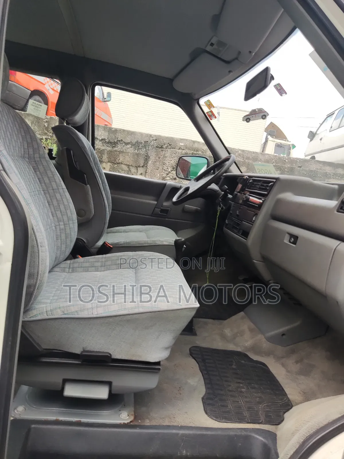 Volkswagen Transporter 2004 White