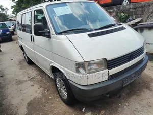 Volkswagen Transporter 2004 White