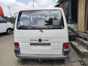 Volkswagen Transporter 2004 White