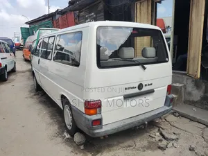Volkswagen Transporter 2003 White