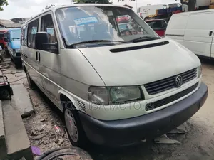 Volkswagen Transporter 2003 White