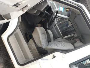 Volkswagen Transporter 2003 White