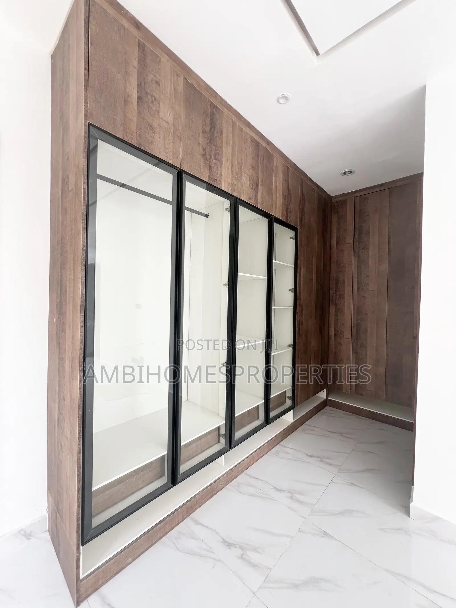 3bdrm Duplex in Osapa Axis, Lekki for sale