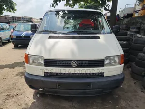 Volkswagen Transporter 2004 White