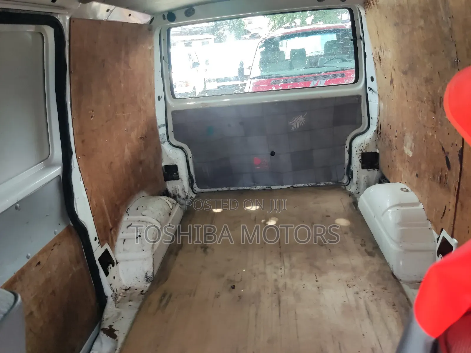 Volkswagen Transporter 2004 White