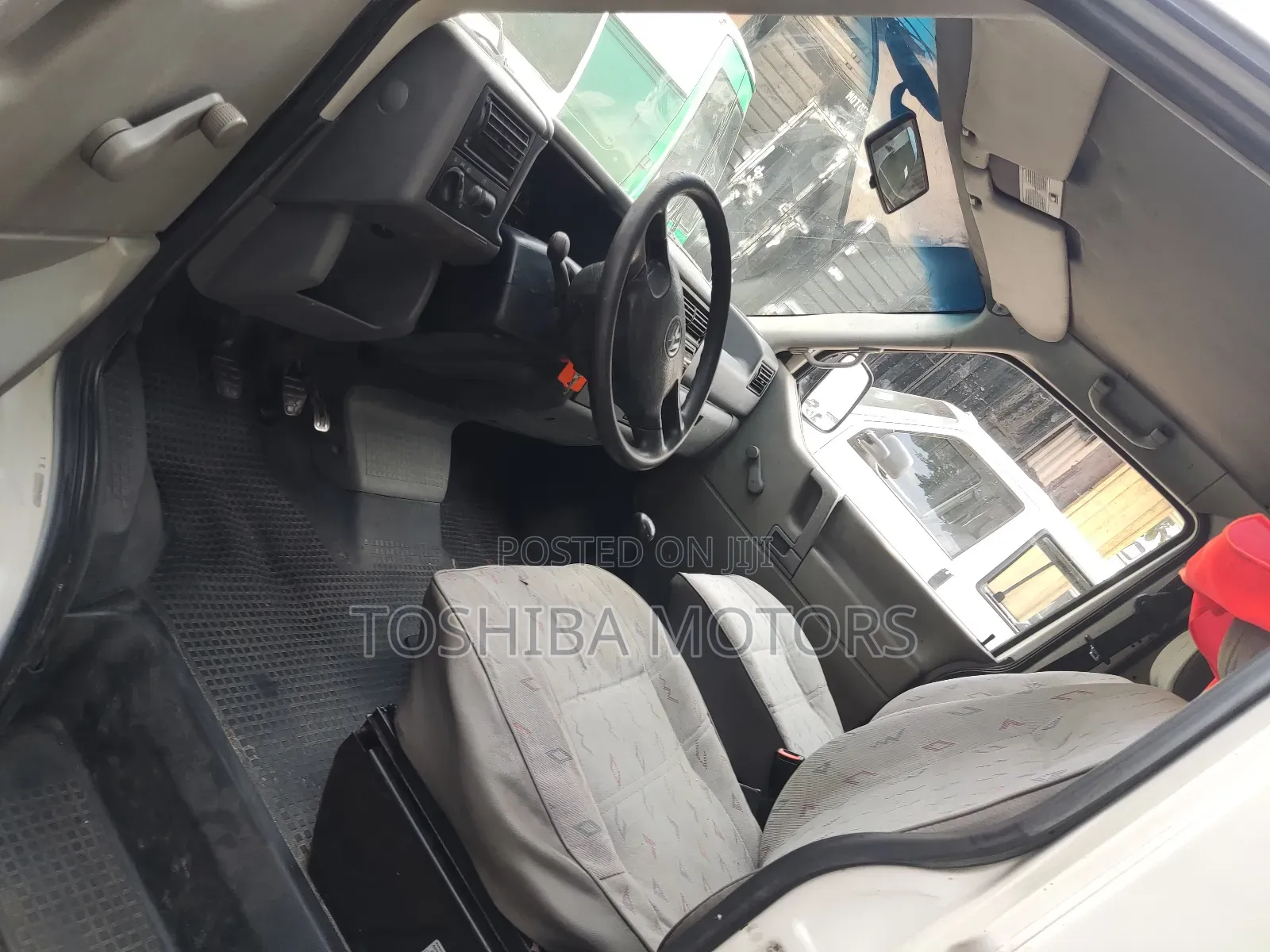 Volkswagen Transporter 2004 White