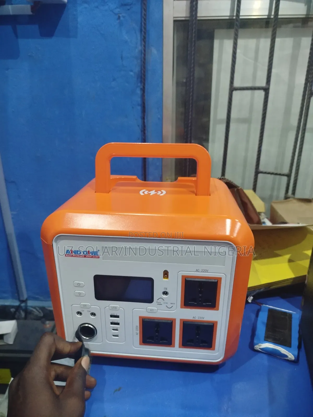 And One Solar Generator