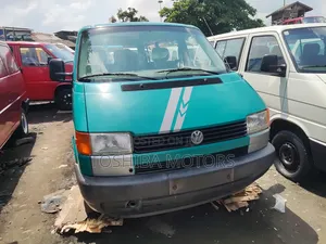 Volkswagen Transporter 2003 Green