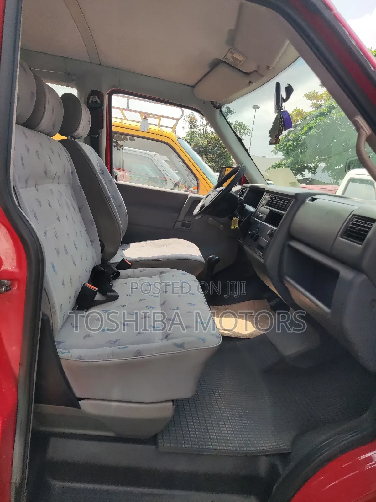 Volkswagen Transporter 2004 Red