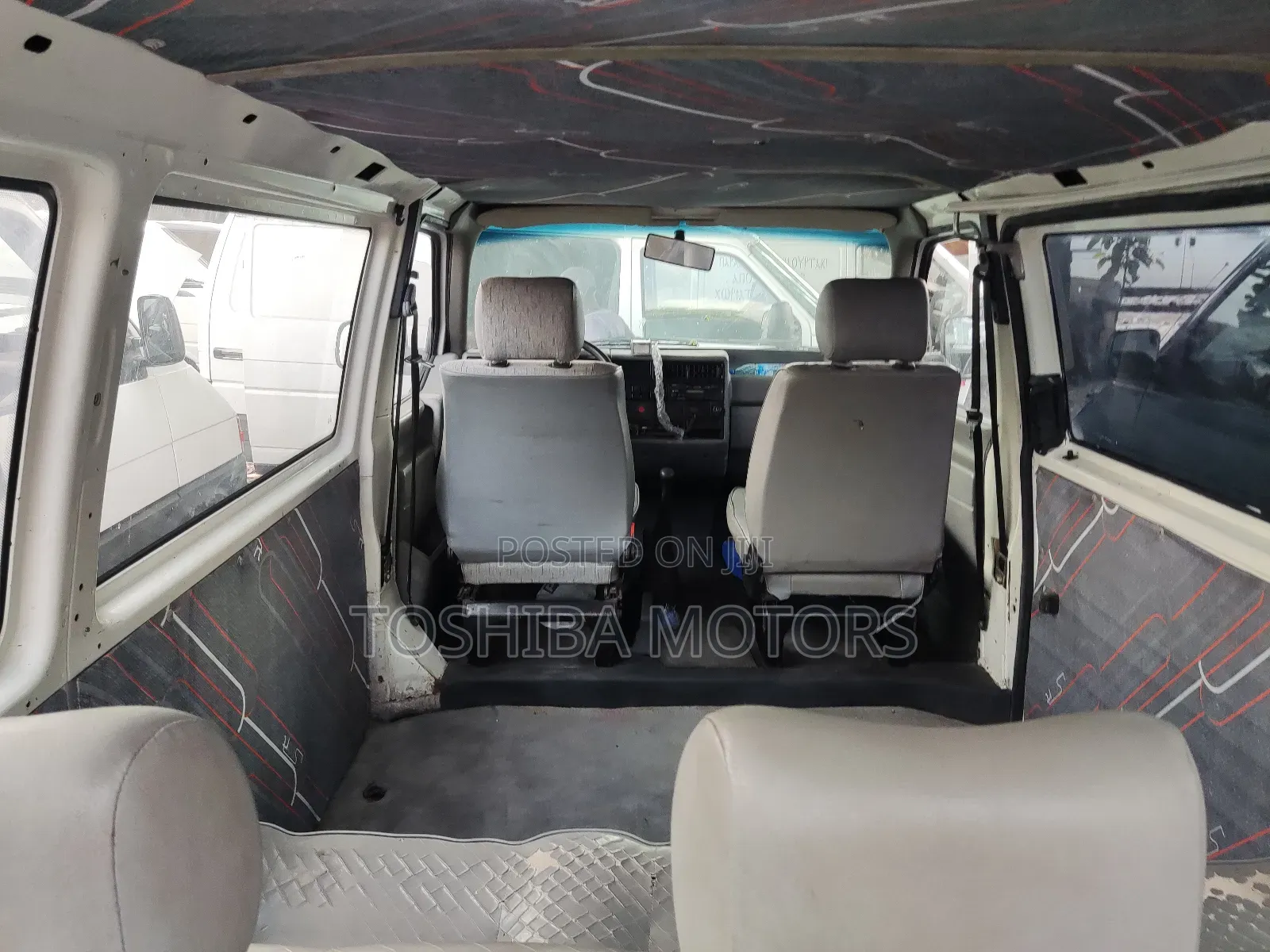 Volkswagen Transporter 2004 White