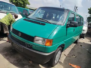 Volkswagen Transporter 2004 Green