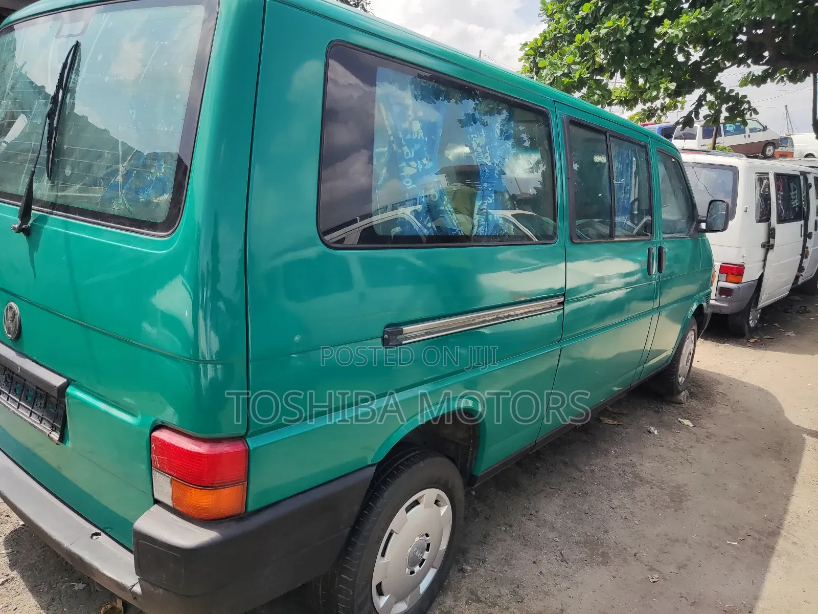 Volkswagen Transporter 2004 Green