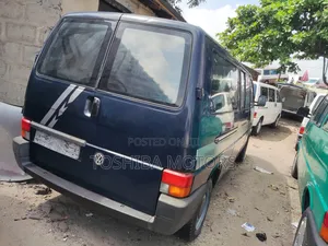 Volkswagen Transporter 2003 Blue