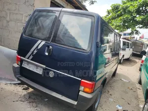 Volkswagen Transporter 2003 Blue