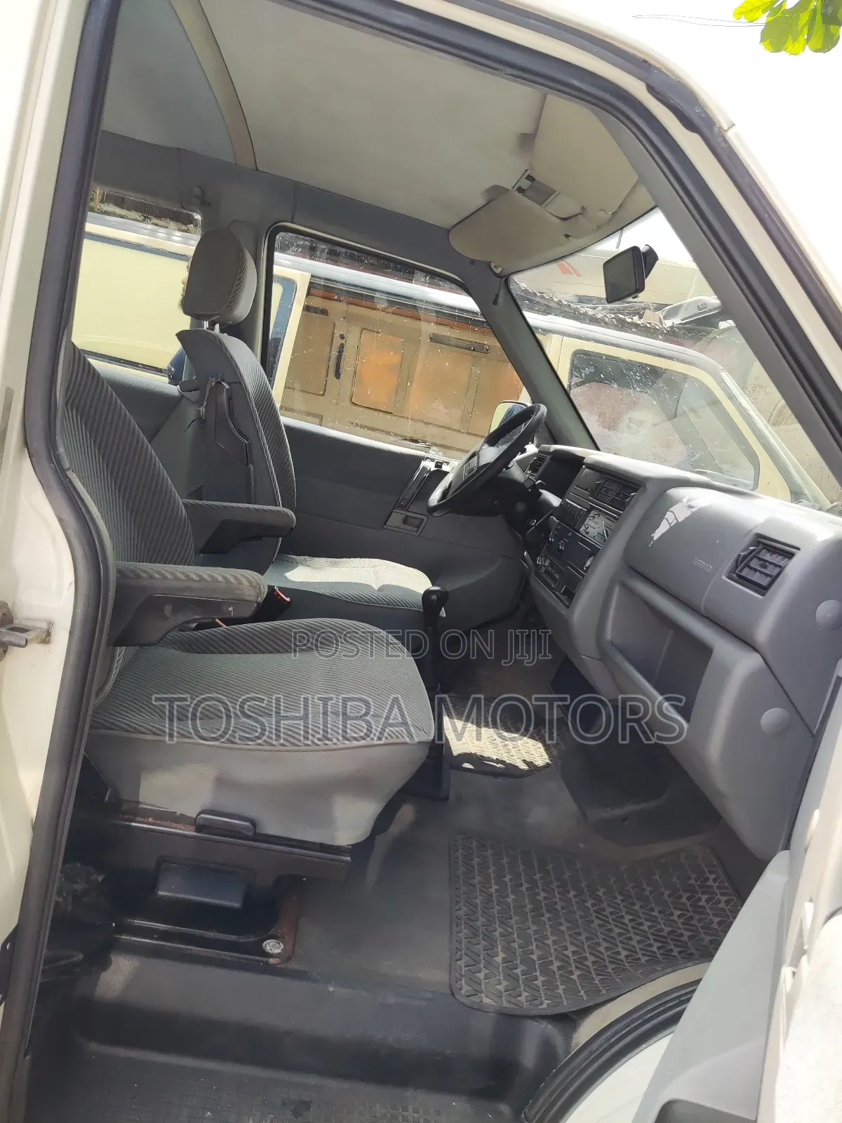 Volkswagen Transporter 2003 White
