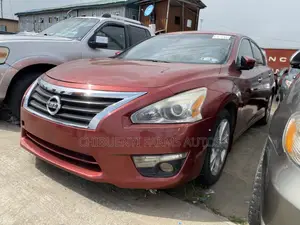 Nissan Altima 2.5 SV 2016 Red