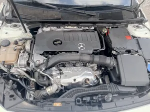Mercedes-Benz A-Class A 220 4MATIC 2019 White