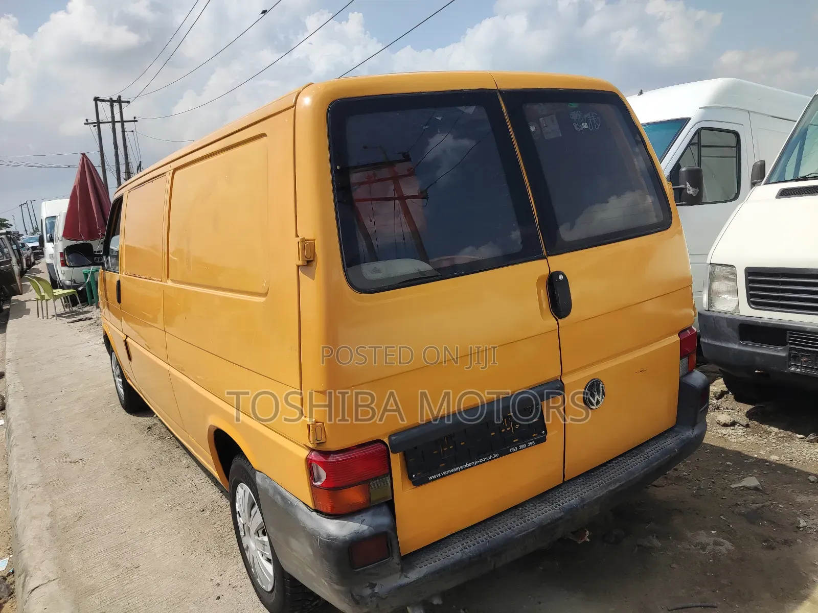 Volkswagen Transporter 2004 Yellow