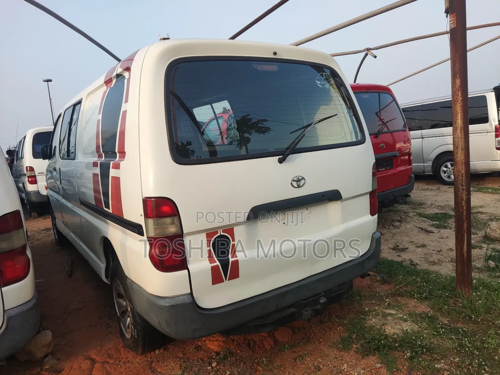 Toyota HiAce 2004 White