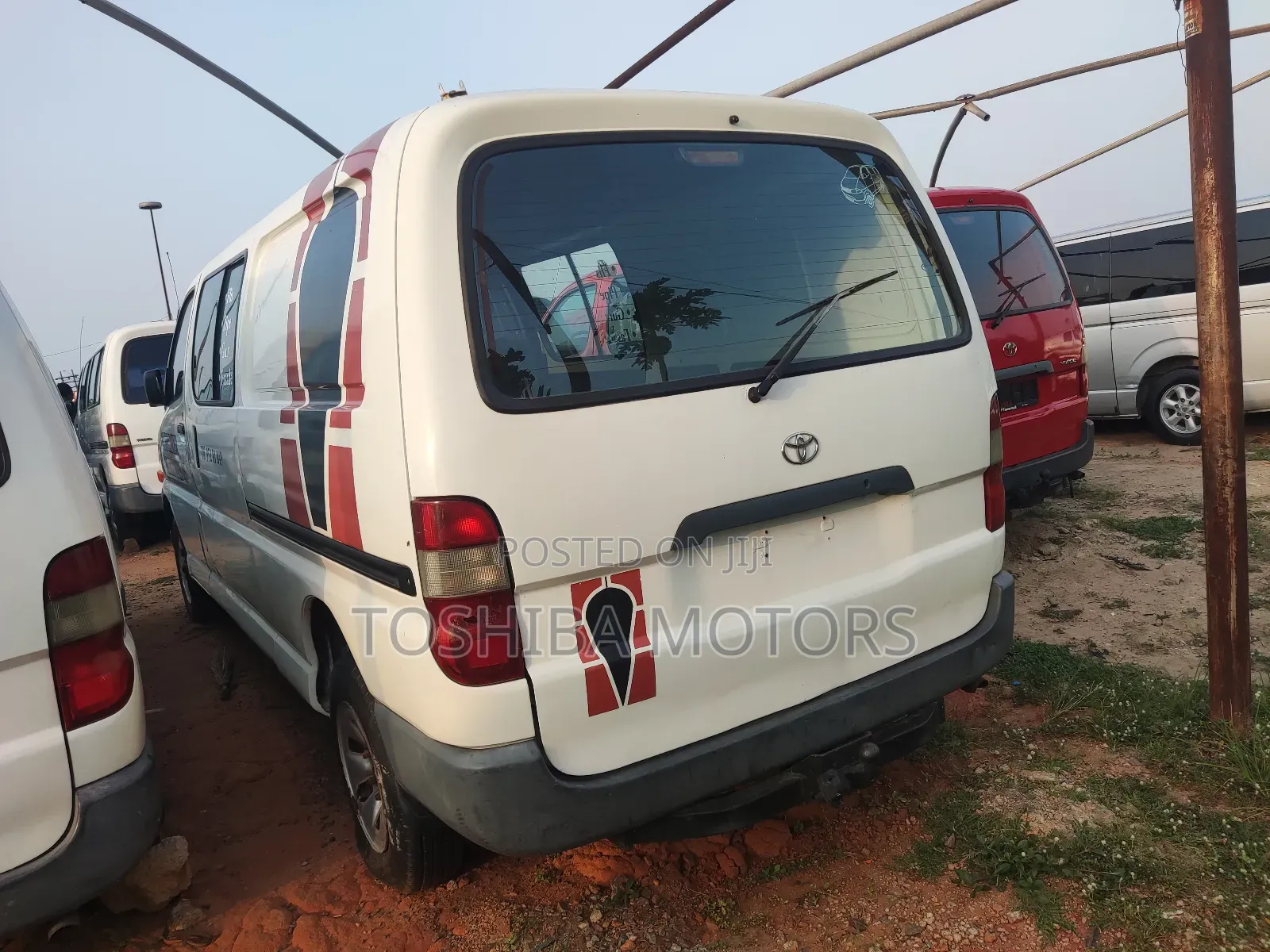Toyota HiAce 2004 White