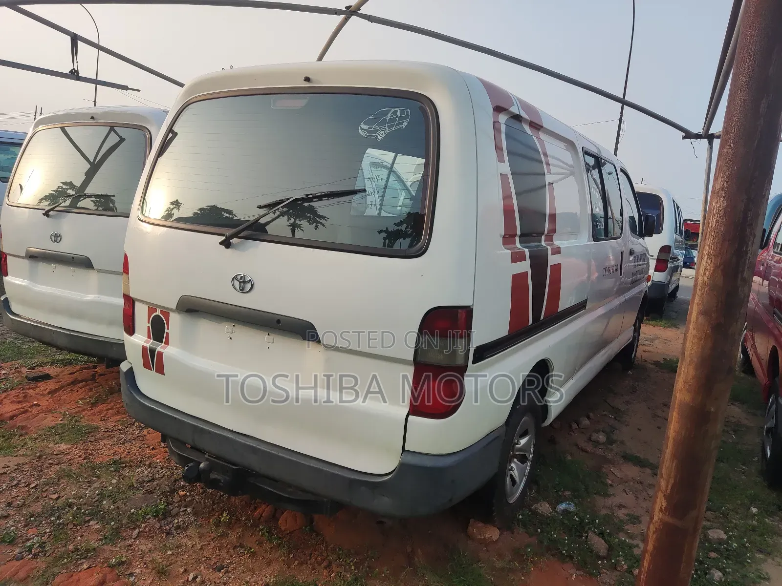 Toyota HiAce 2004 White