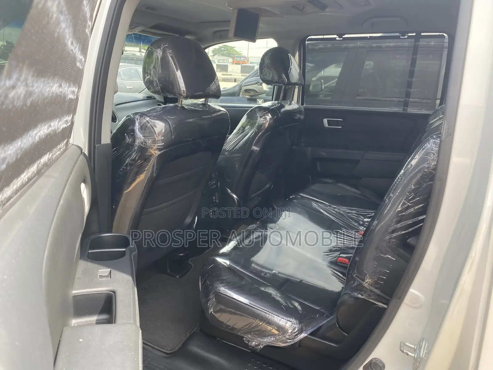 Honda Pilot 2011 White