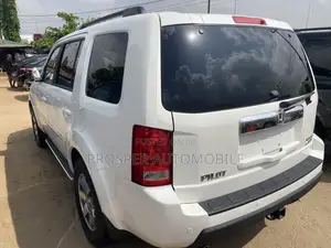 Honda Pilot 2011 White