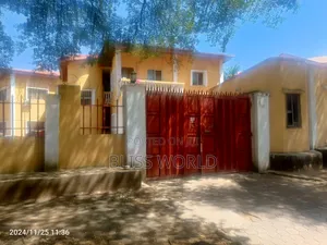 2bdrm Block of Flats in Utako for sale