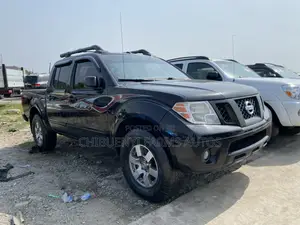 Nissan Frontier Crew Cab PRO-4X 2012 Black