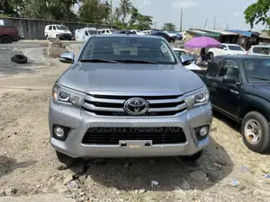 Toyota Hilux 2.8 Diesel 2020 Silver