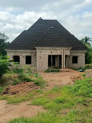 Strong Roofing Woods